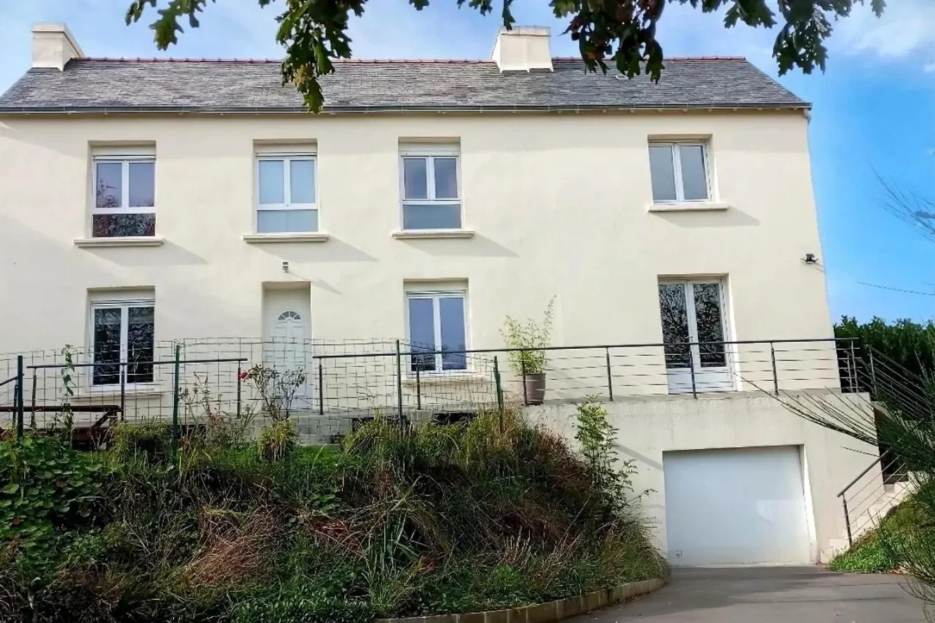 Holiday home Petite Maison Avec Jardin Landrevarzec