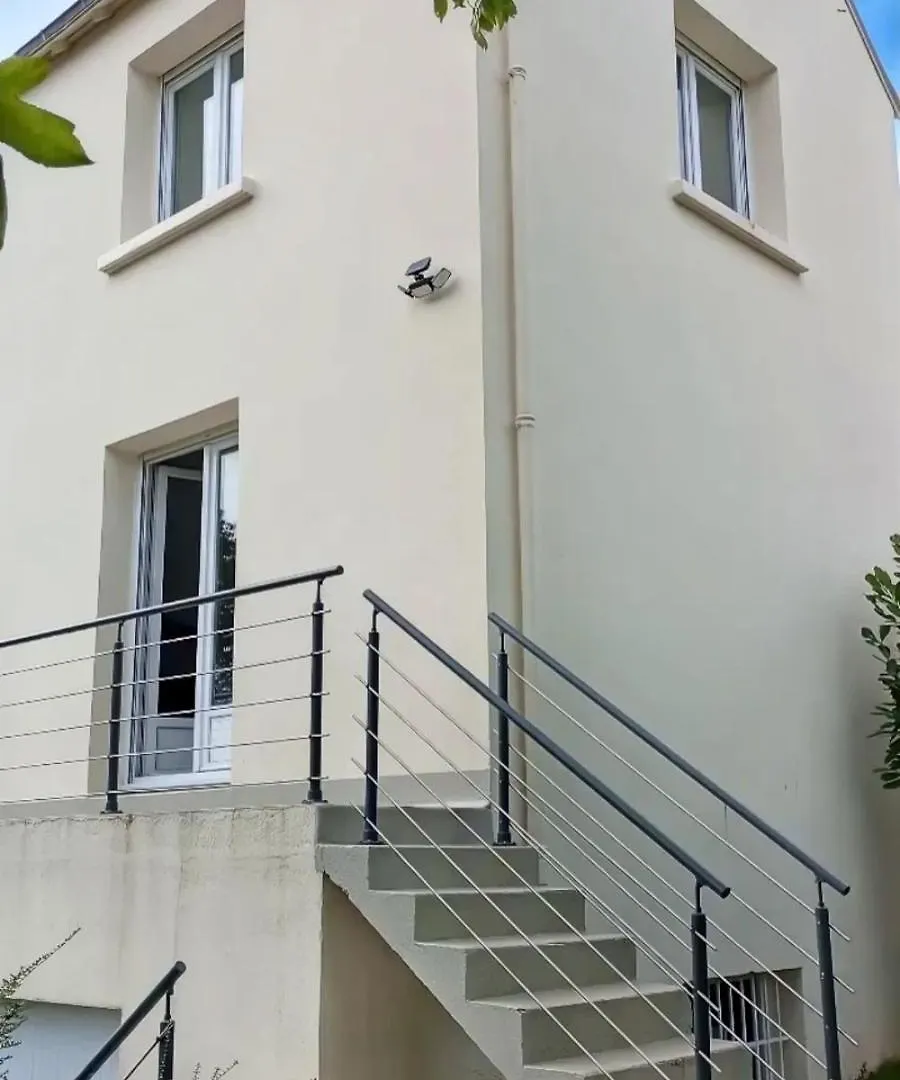 Holiday home Petite Maison Avec Jardin Landrevarzec France