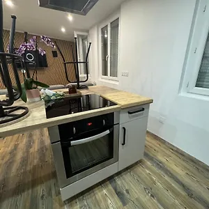 appartement-cosy-roussillon-isere.hotels-rhonealpes.com/