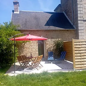 Hébergement de vacances Cosy 3 Etoiles A 25 Mn De La Cote De Granit Rose, Bégard